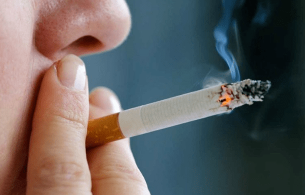 Musíte byť schopní správne držať cigaretu